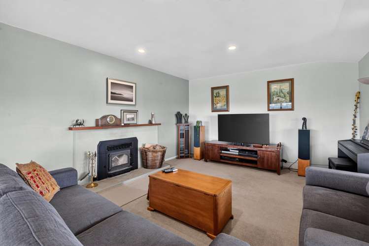 181 Lund Road Aongatete_16
