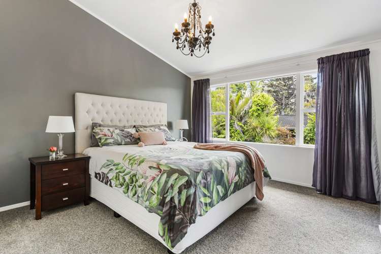 54 Galaxy Drive Mairangi Bay_9