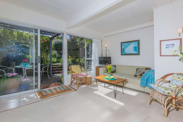 8/18 Parr Terrace Castor Bay_8