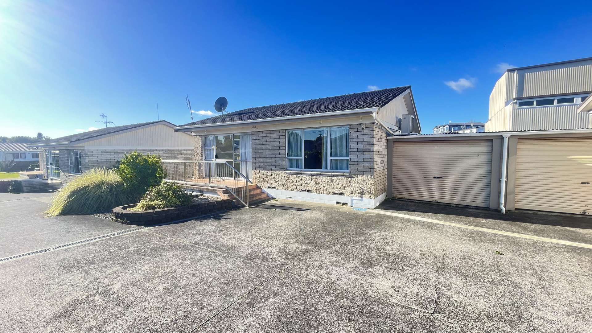 6 & 8/42 Clevedon Road Papakura_0