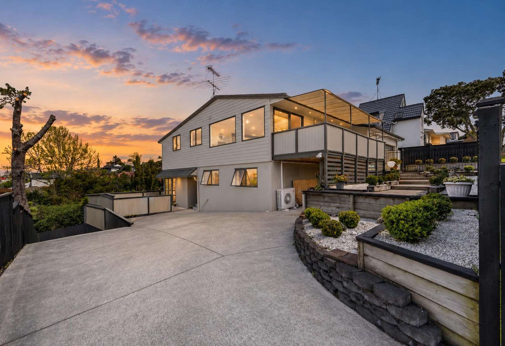 21 Beach Road Mellons Bay_0