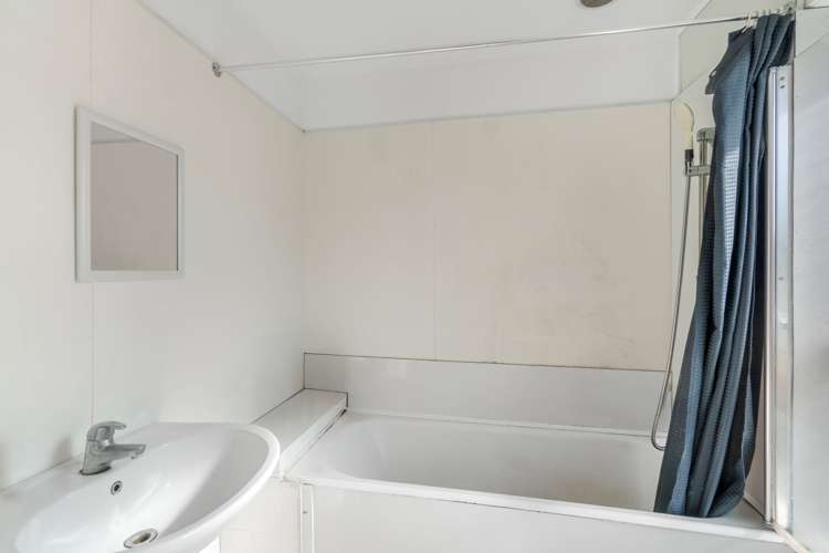 3 Nile Road Kelston_12