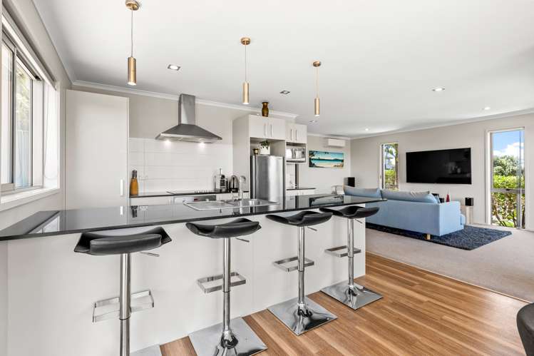 16 Lagoon View Gulf Harbour_6