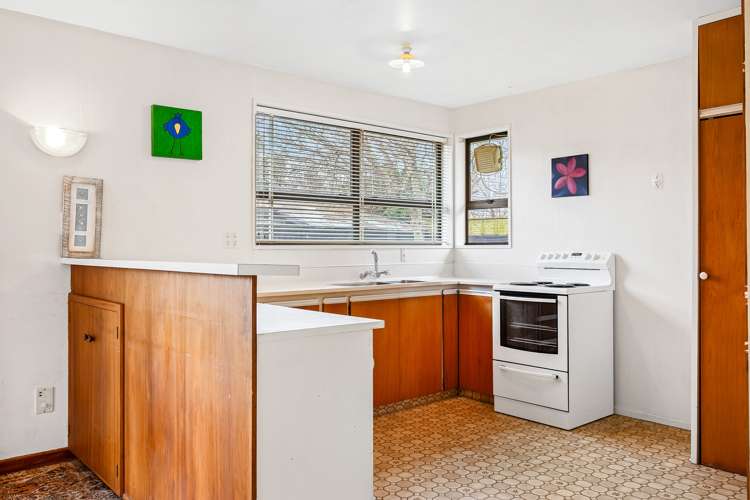 198 Gayhurst Road Dallington_5