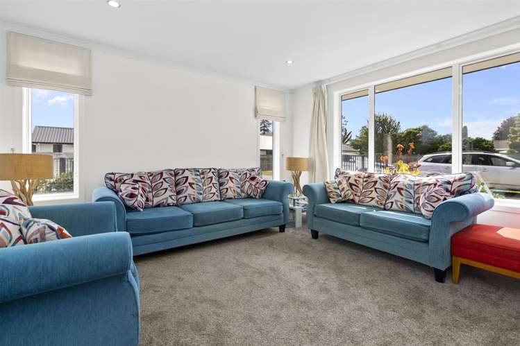 6 Plescher Crescent Leamington_9