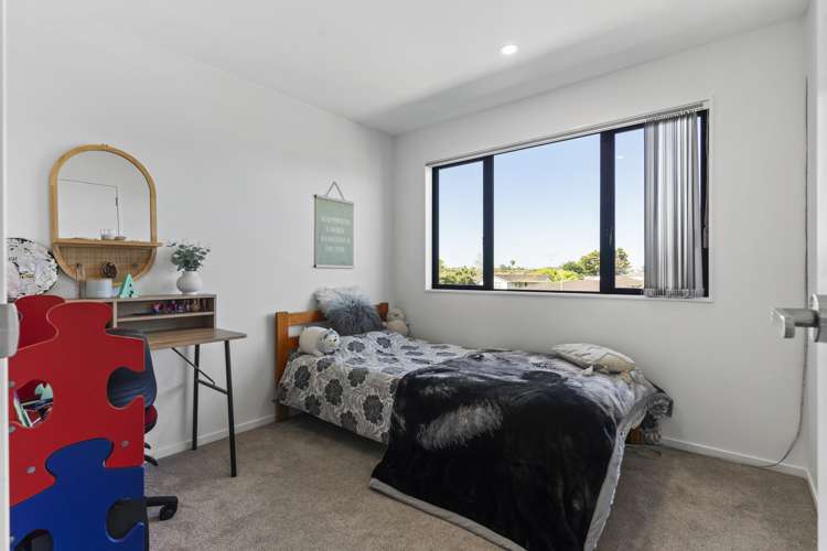 17 Aumarire Lane Favona_10