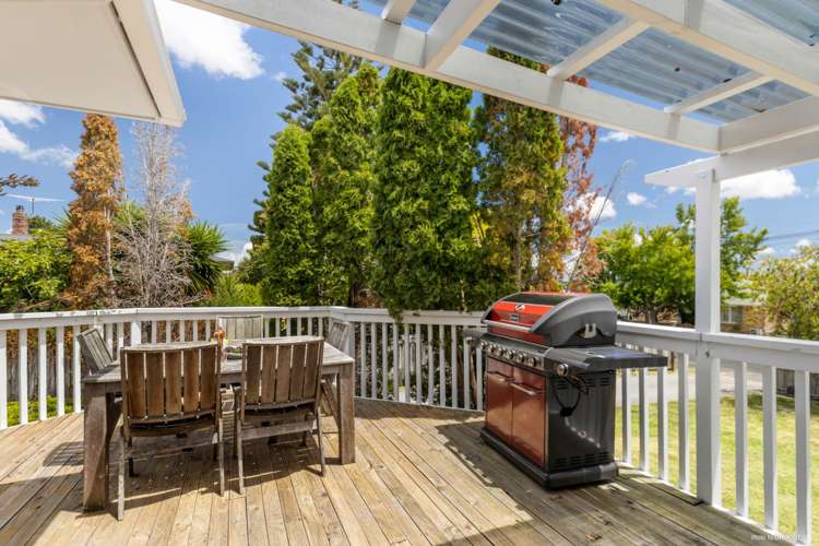 6 Amberley Avenue Te Atatu South_4