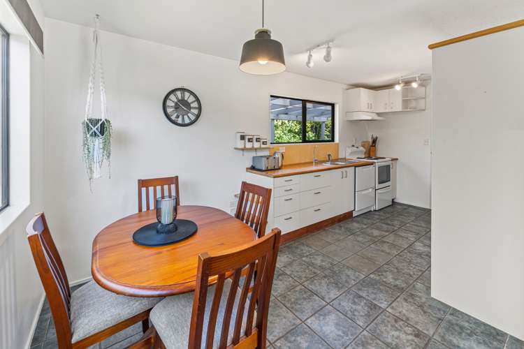 27 Eighty Eight Valley Road Wakefield_8