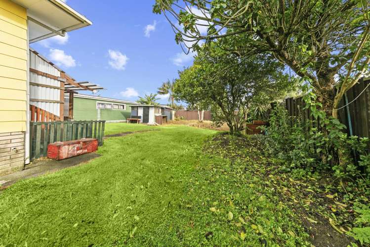 54 Sikkim Crescent Clover Park_21