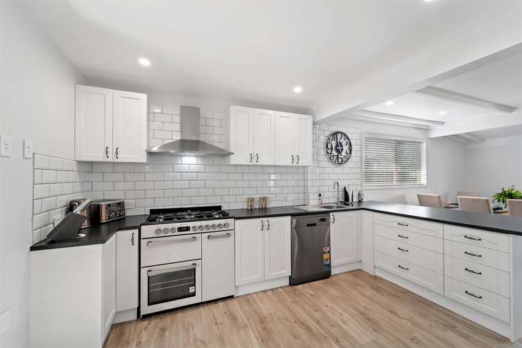 9b Centreway Road Orewa_9