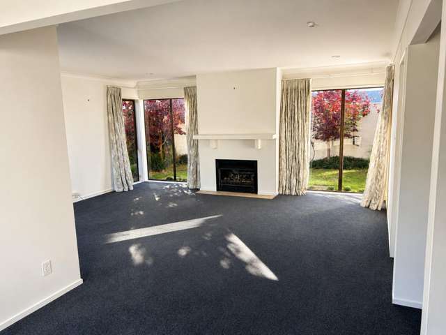 79 Idris Road 1438_3