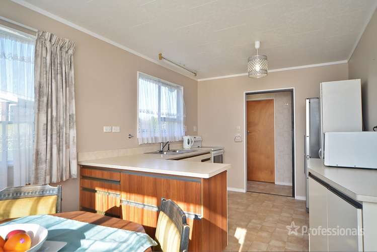 35 Woodward Street Featherston_2