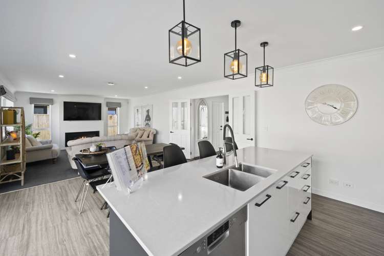 119 Melksham Drive Churton Park_3