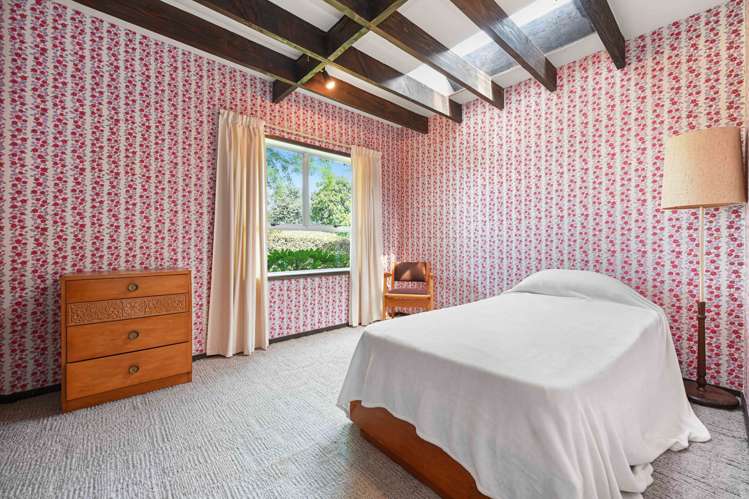 1 Deseret Road Temple View_12