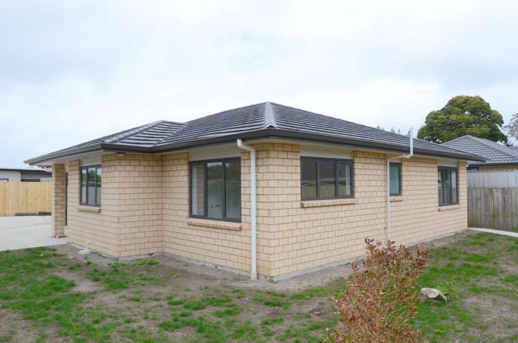16b Lane Road Manurewa_10