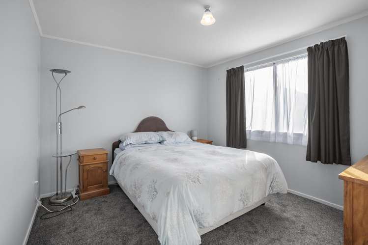 5 Ely Grove Wainuiomata_14