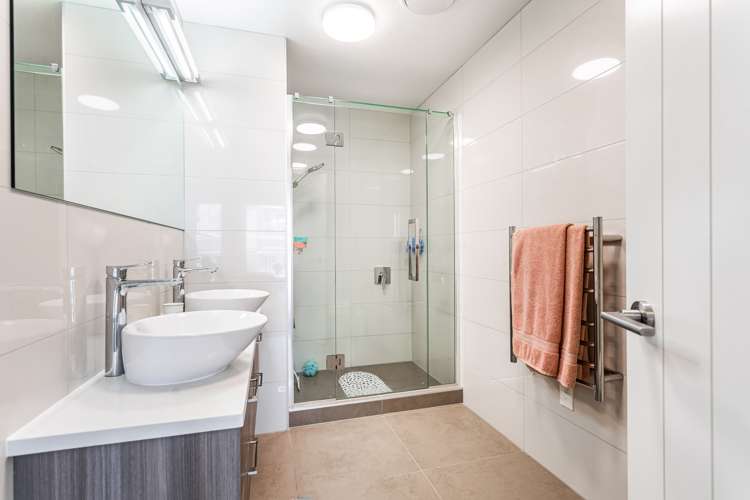 102 Eaves Bush Parade Orewa_12