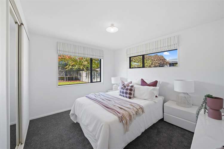 16 Riverwood Boulevard Redwood_12