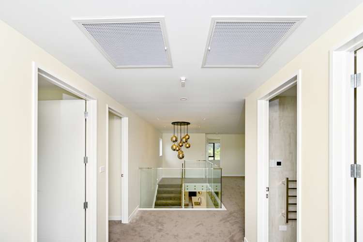 2 Wheki Place Swanson_25