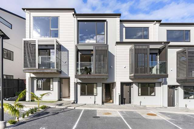 Move in for Christmas!