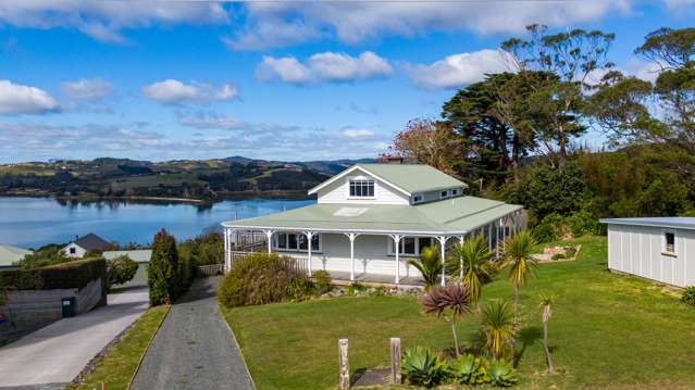 RESTORED EARLY 1900'S HOME - YOU WILL BE IMPRESSED