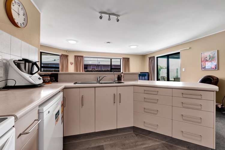 60 Disraeli Street Hawera_12