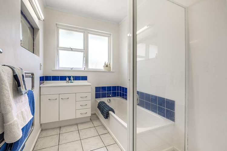 279 Glengarry Road Glen Eden_17