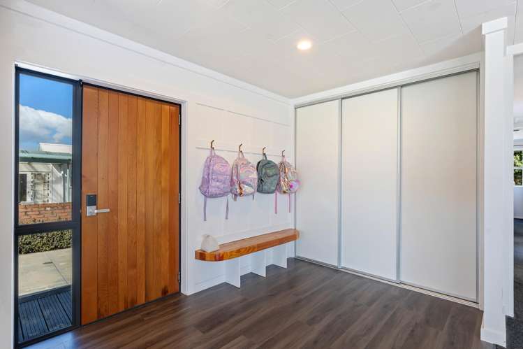 4 Robert McKeen Street Otaki Beach_10