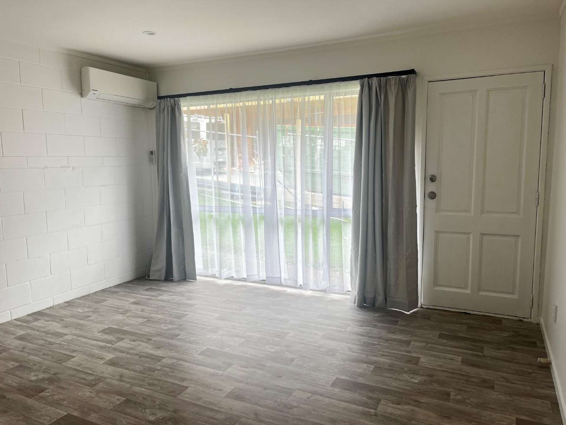2/66 Ruawai Road Mount Wellington_0