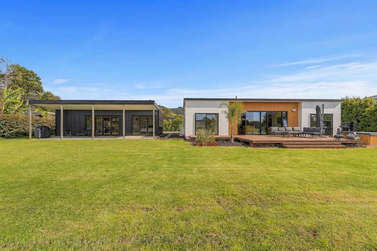 280B SH25 Kuaotunu-Wharekaho Road_0