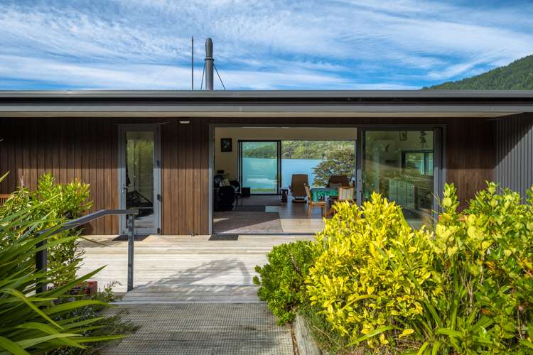 15 Tai Close Kaiuma Bay_10