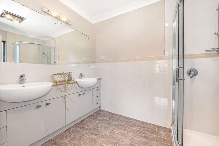 26 Chateau Rise Flat Bush_18