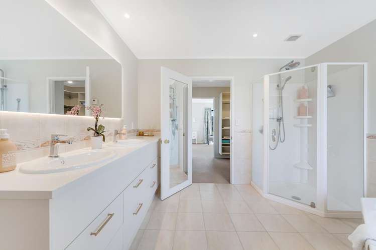 4 Patros Place Bucklands Beach_38