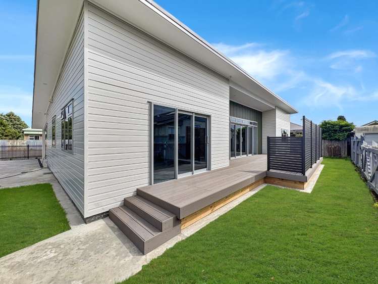 64 Swinburn Street 1192_13