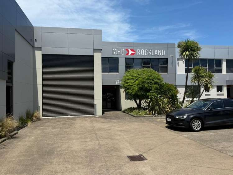 Unit B, 24 Tarndale Grove_0