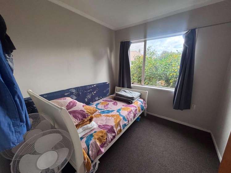 32 Stafford Street 11373_7