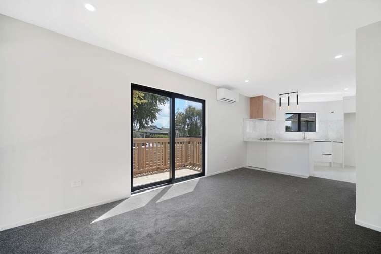 1/21 Caringbah Drive Papatoetoe_1