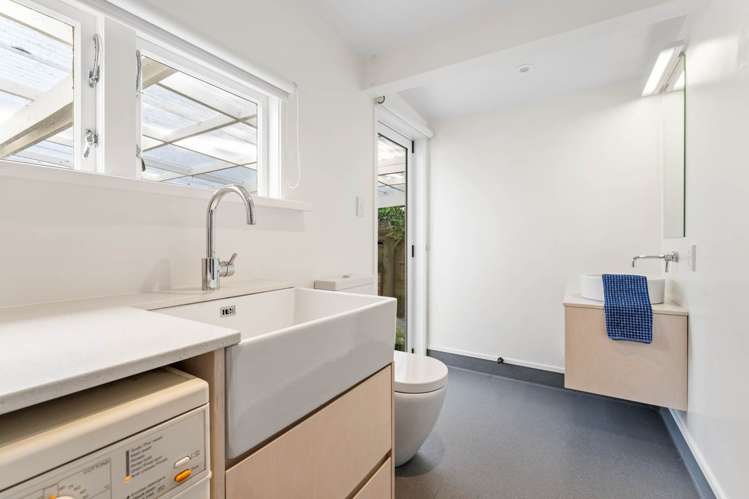 6 Young Street Mahurangi East_19