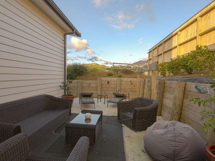 17 John Burke Drive Aotea_19