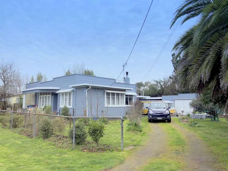 7 Lake Street Takapau_11