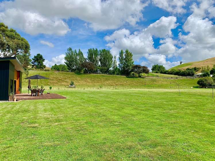 32 Argyll Road Otane_22