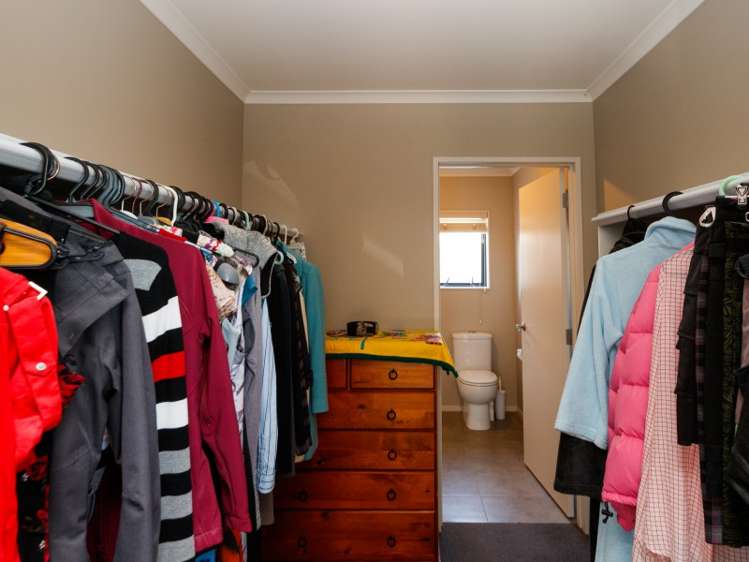 176 Pacific Drive Fitzherbert_10