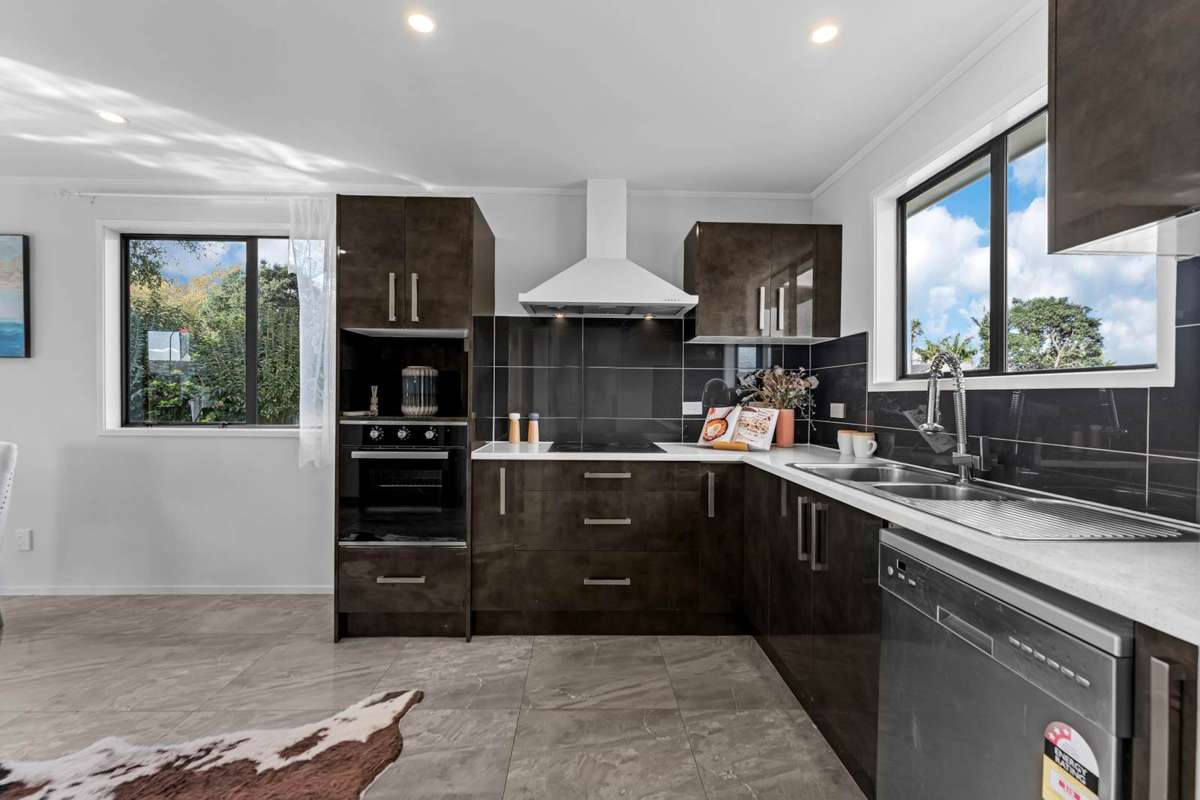453 Weymouth Road_3