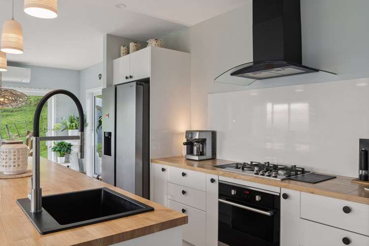 225 Wheatstone Road Wainui_6