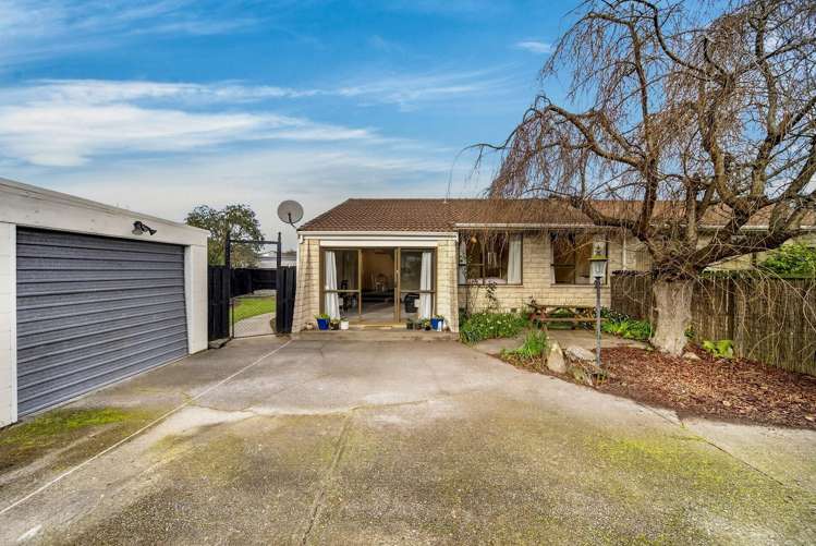 2/44 Chipping Lane Redwood_14