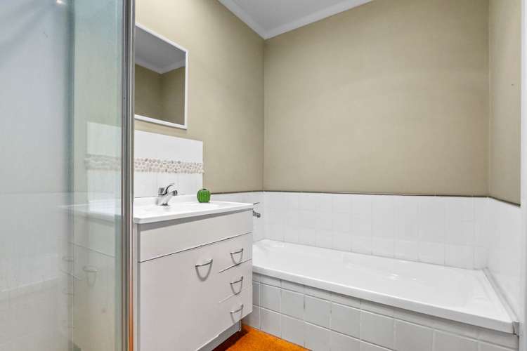 13 Westall Road New Lynn_17