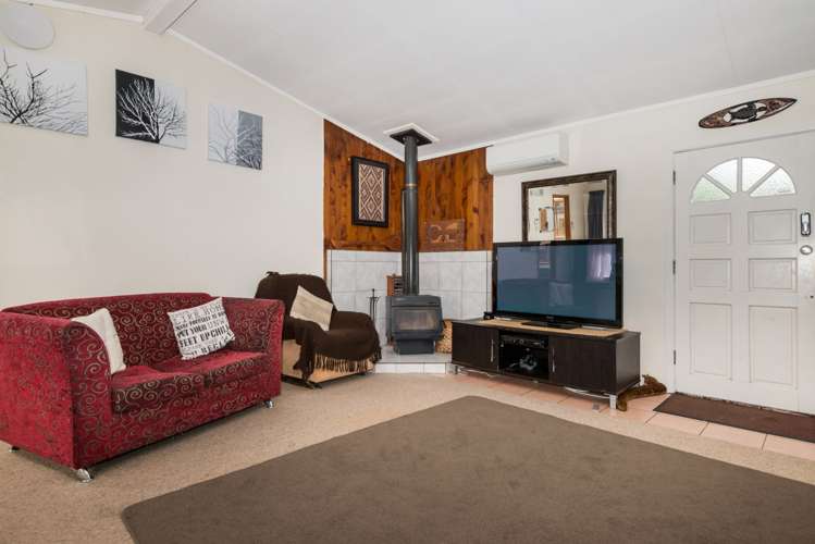 54 Titoki Street Te Atatu Peninsula_12