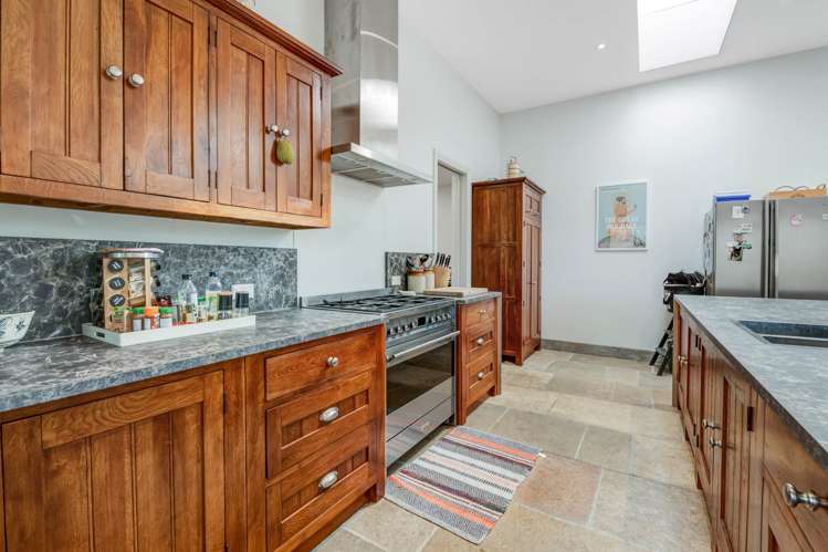 14 Hobbs Road Matakatia Bay_3