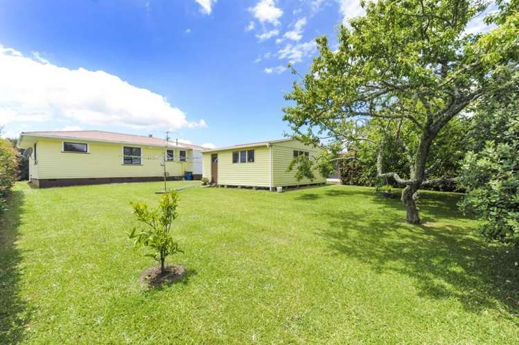 24 Montmere Avenue Te Atatu Peninsula_7