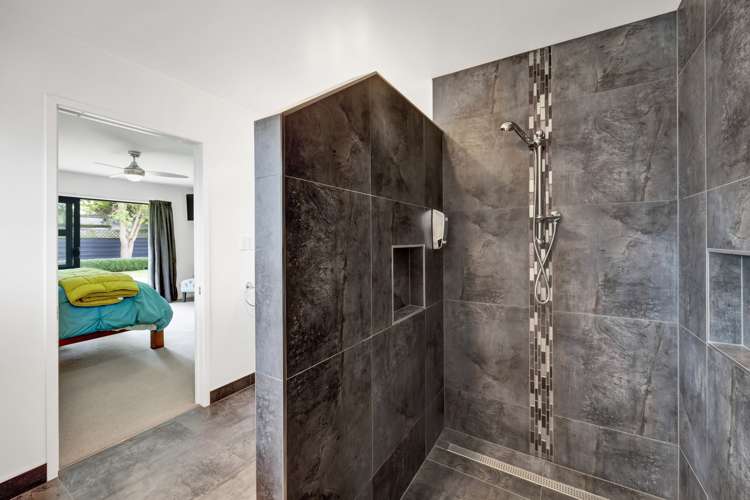 12 Hunter Street Normanby_13